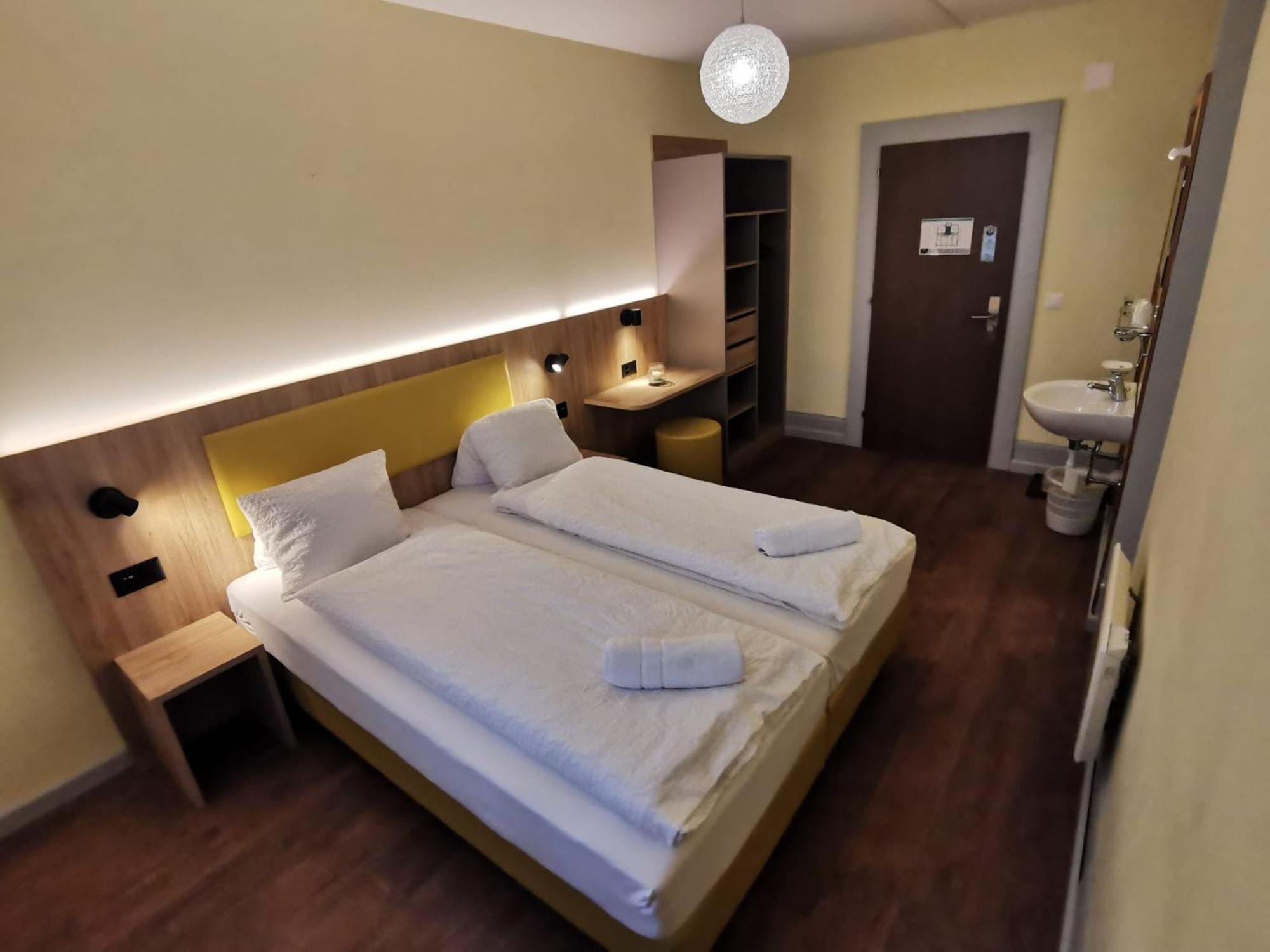 Budget Waldhotel Unspunnen Albergue *